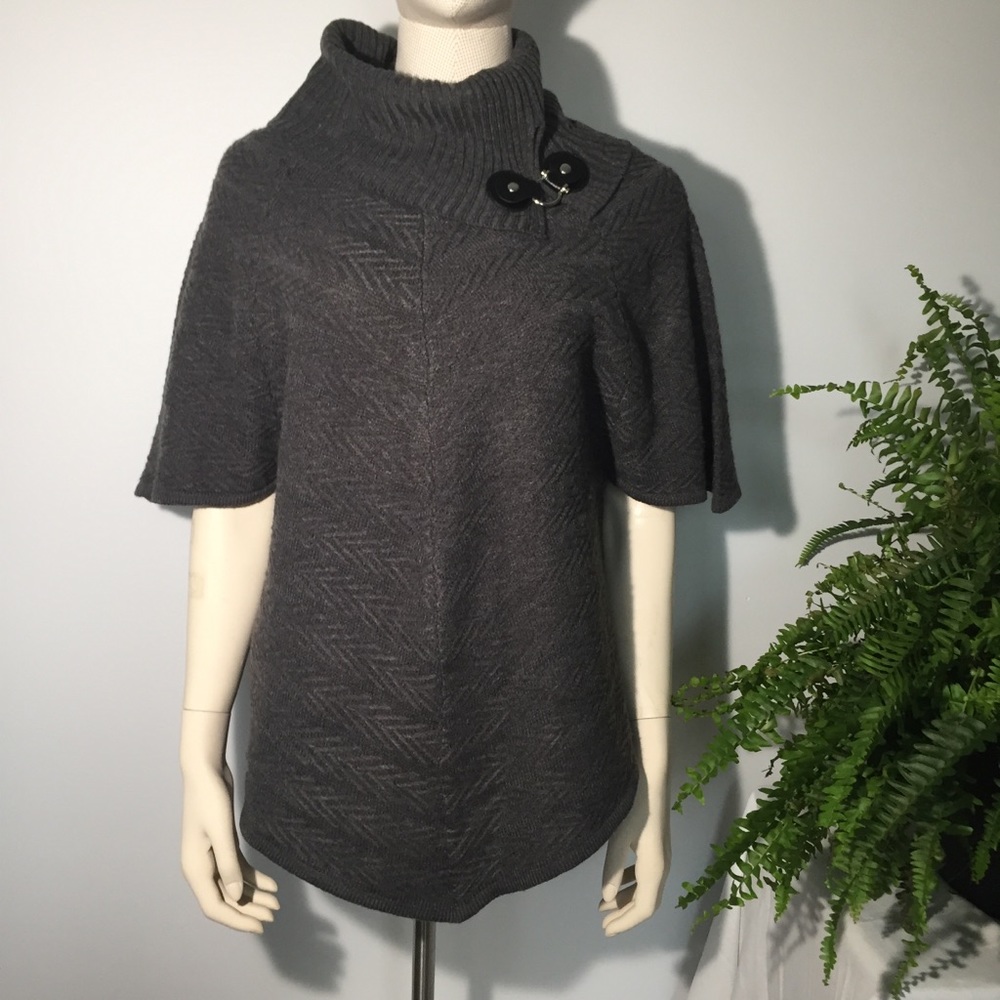 Dana Buchman Grey Cape Sz M